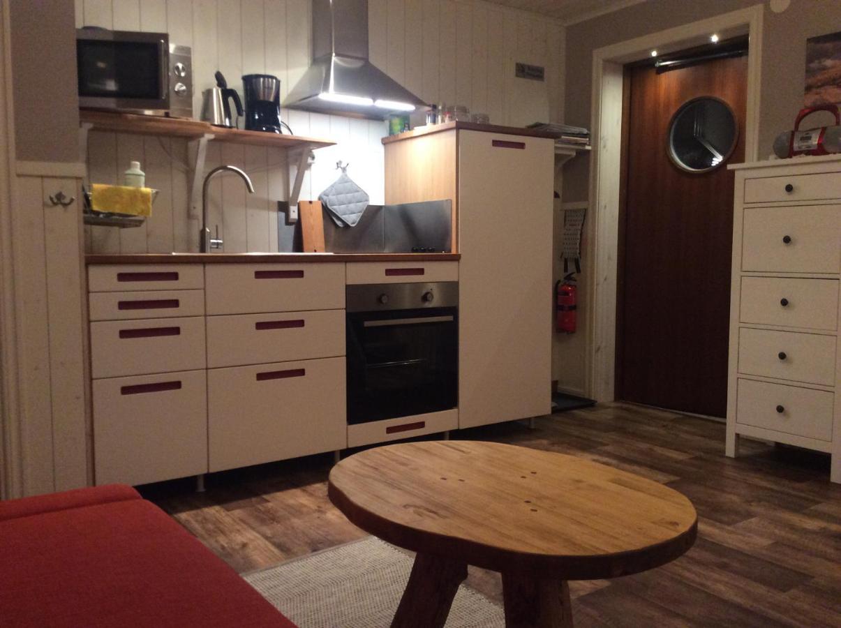 Mysig Och Modern Stuga Pa Snoegard, Naera Havet Och Naturen Lur  ภายนอก รูปภาพ